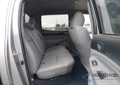 2014 Toyota Tacoma Base V6 z USA, uszkodzony, nr VIN 3TMMU4FN6EM064709